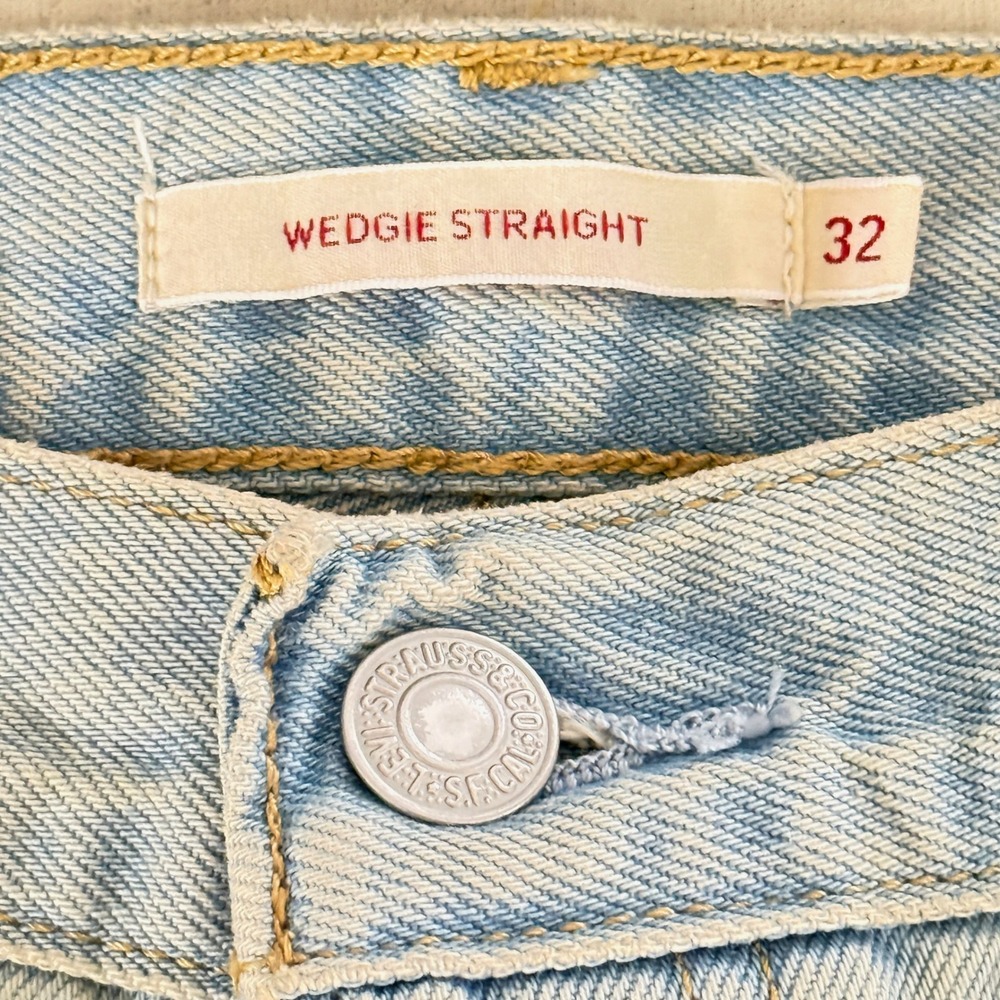 Levis Premium Wedgie Straight Distressed Light Wash Jeans 32x28 34964-0121 - Picture 8 of 16
